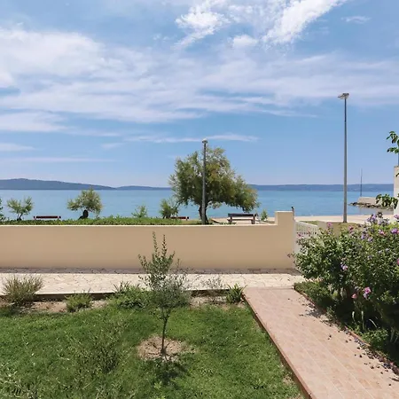 Apartament Two-bedroom With Sea View In Kastel Kambelovac Kaštela