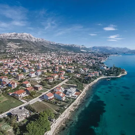 Two-bedroom With Sea View In Kastel Kambelovac *